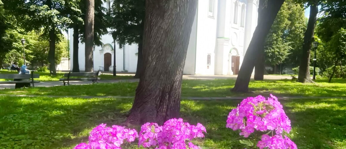 Кирилівська церква — тисяча років молитви, фарб і світла над Києвом