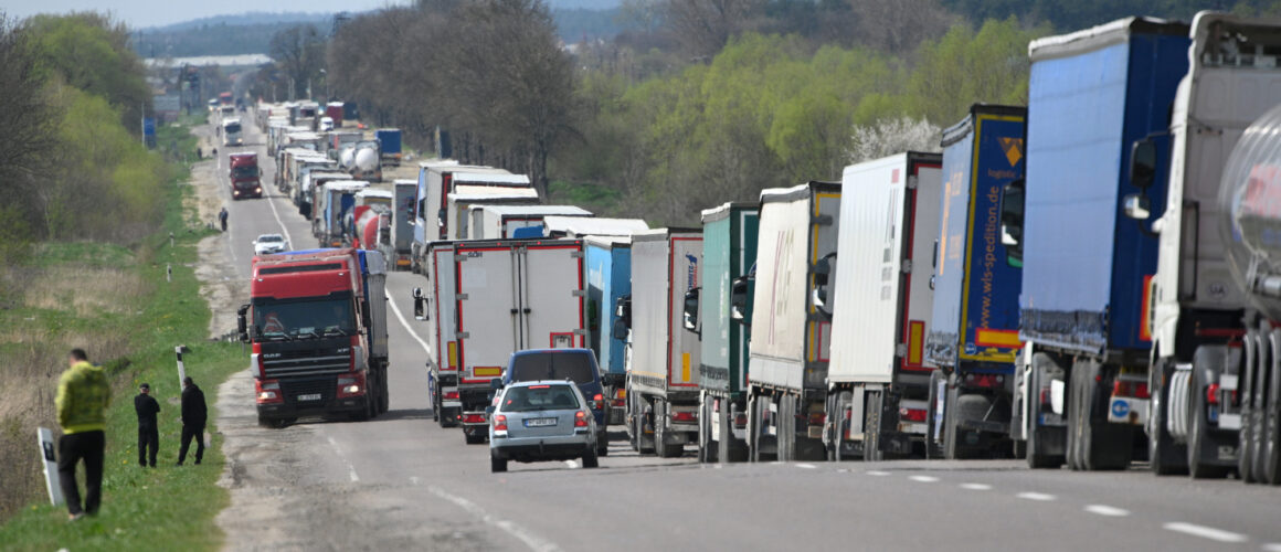 Логістика під час війни: сотні мільярдів гривень доходу