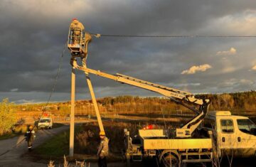 Для понад 43,5 тисячі родин на Київщині енергетики повернули світло за минулу добу