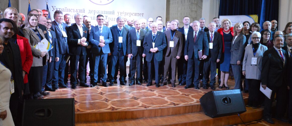 Освіта під звуки сирен: як Україні втримати науку й вищу освіту під час російської агресії